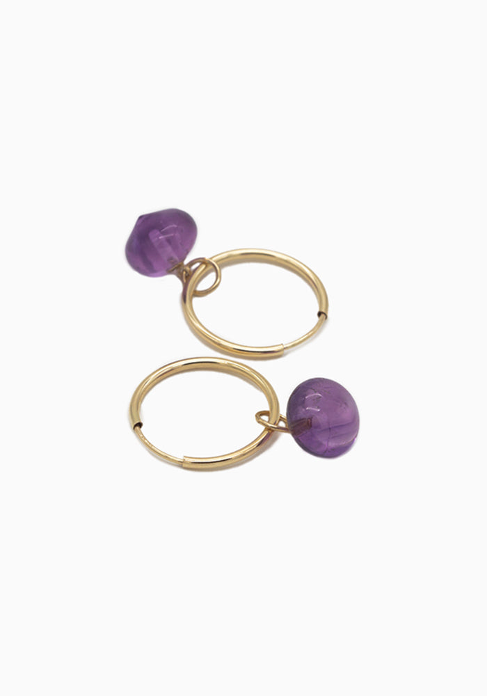 Gold Creolen mit Anhänger - Amethyst Ohrringe Gold - Gold Creolen Amethyst Anhänger - SimplyO Jewelry