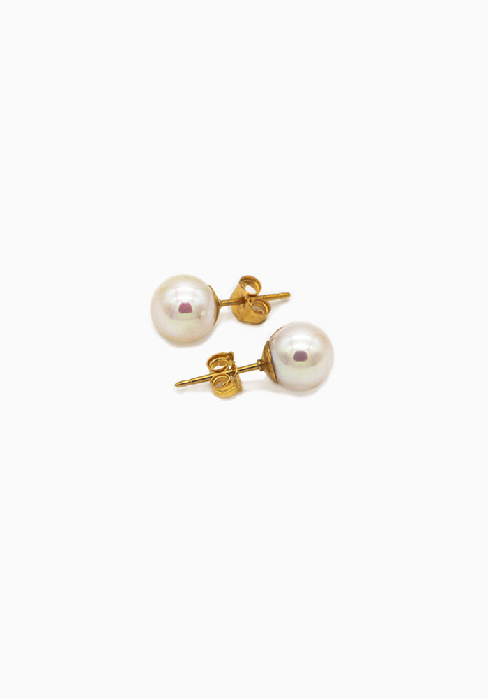 Goldene Perlen Ohrstecker 8 mm mit Steckverschluss – handgefertigt