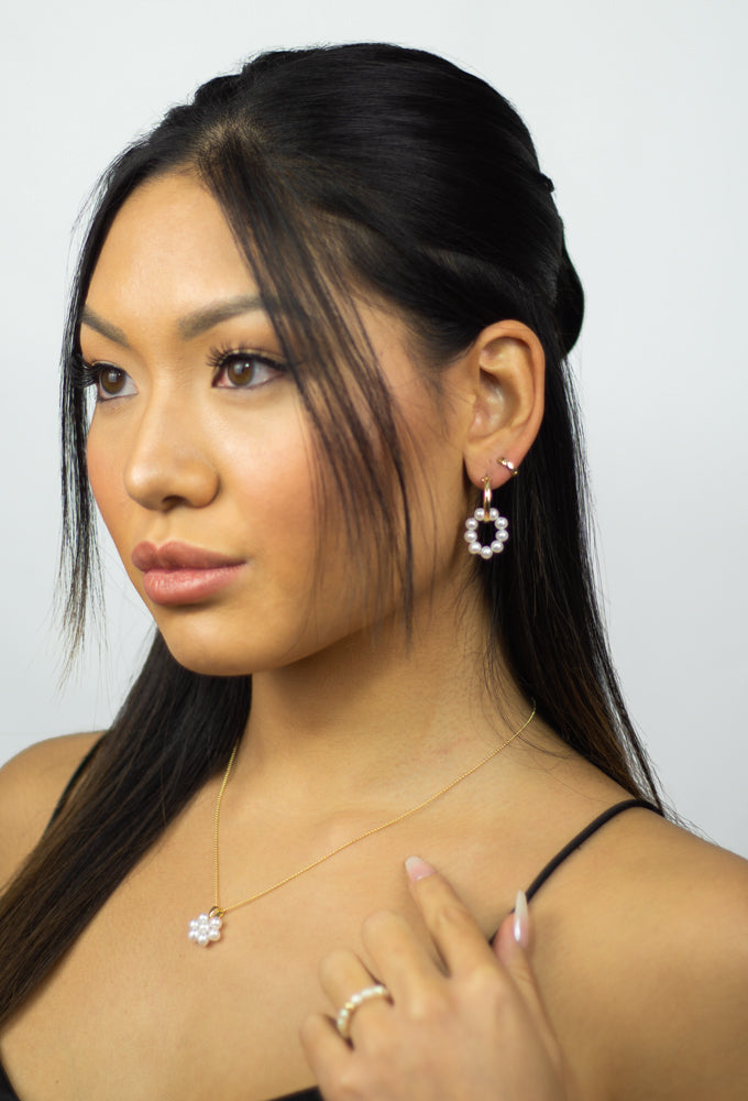 Ohrringe von SimplyO Jewelry feine Perlenohrringe oder Goldohrringe