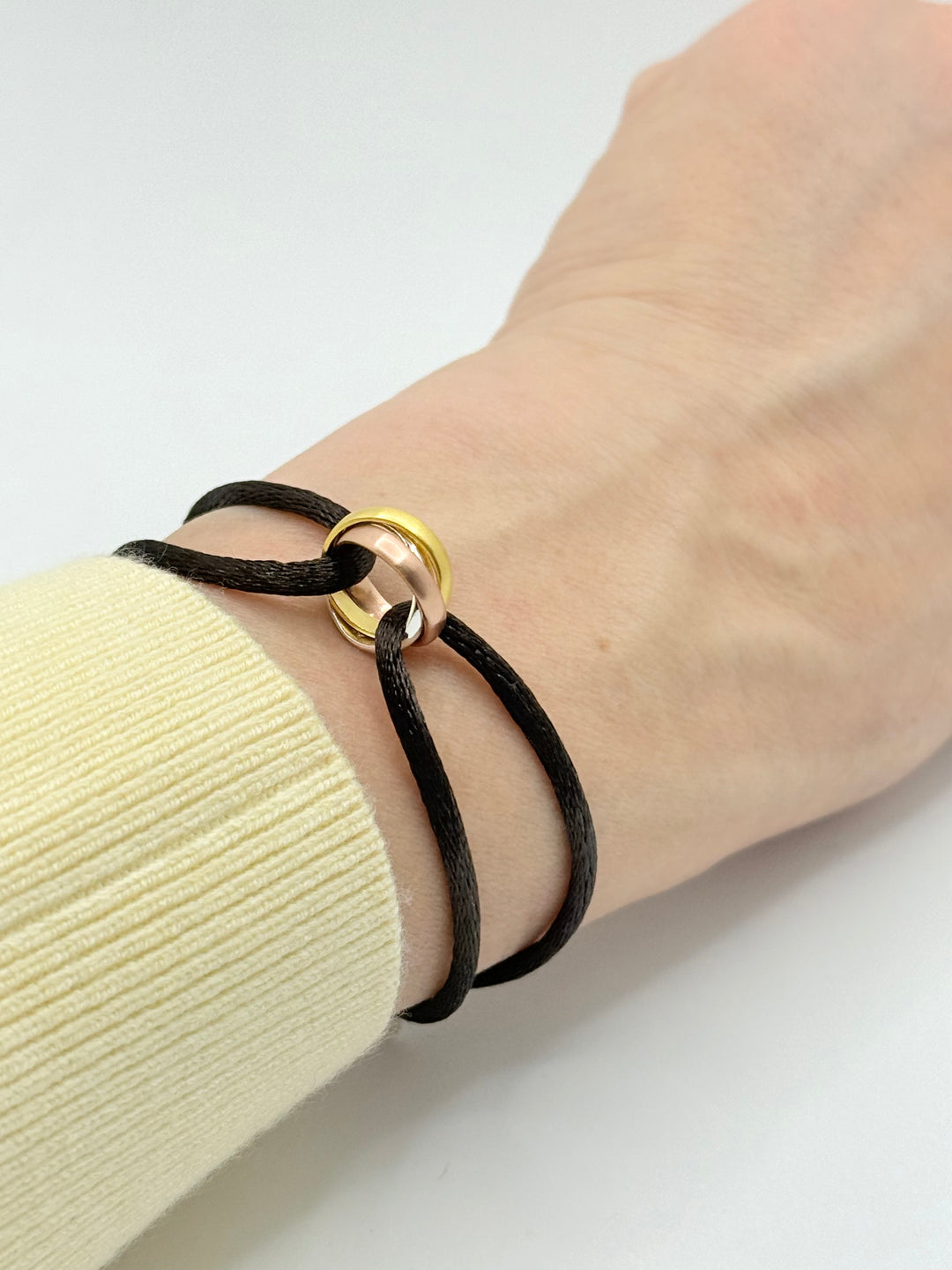 3 Rings Bracelet – Satin Cord