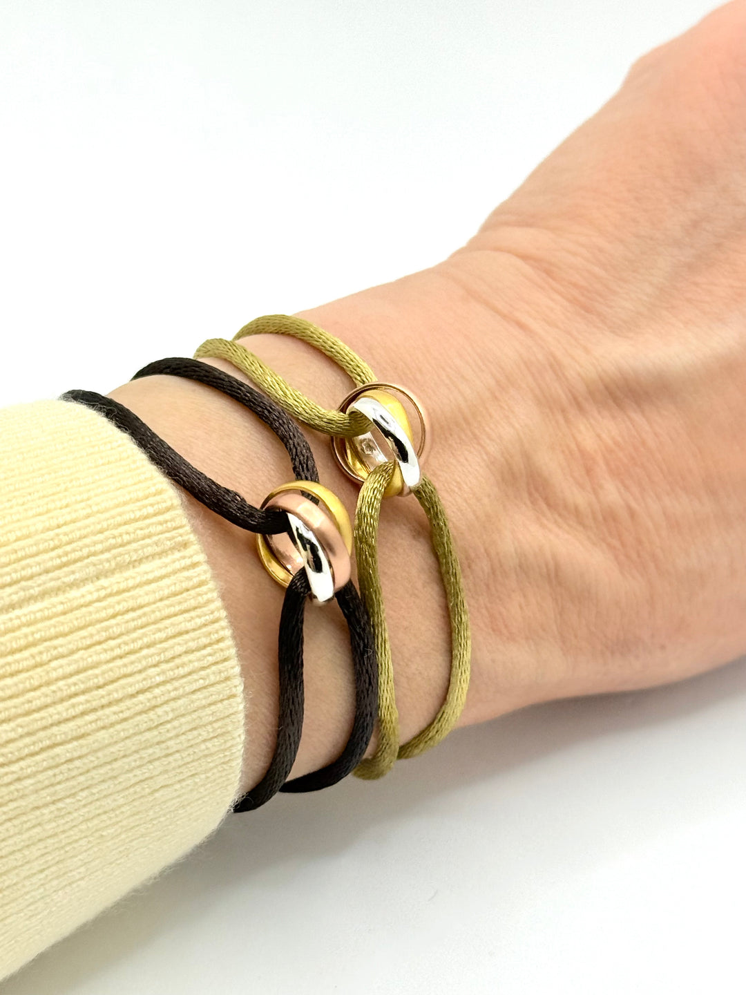 3 Rings Bracelet – Satin Cord