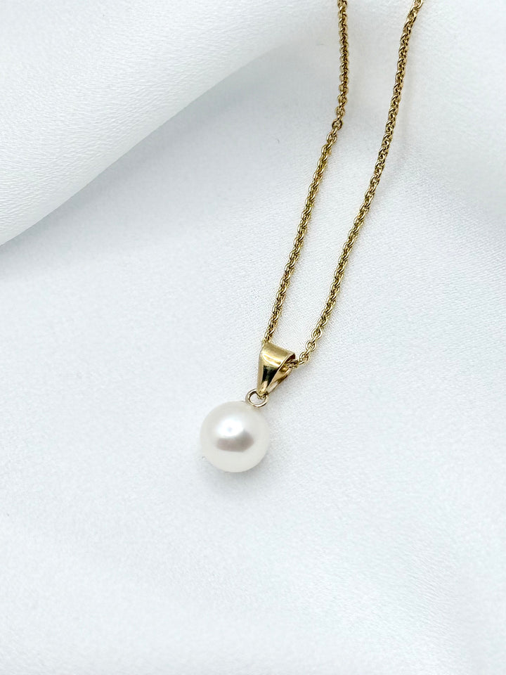 Akoya Perlenanhänger an feiner Goldkette mit 6–6,5 mm weißer Akoya-Zuchtperle