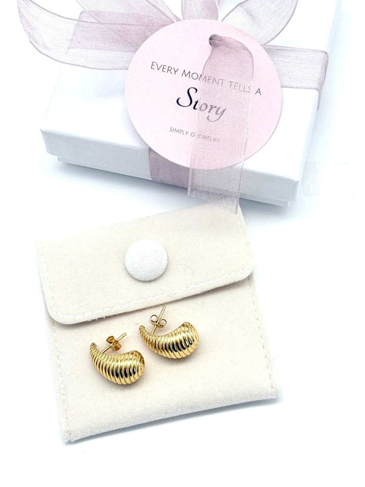 Aurelia Drop Earrings Silber mit 18k Vergoldung auf Stoffbeutel und Schmuckschatulle- SimplyO