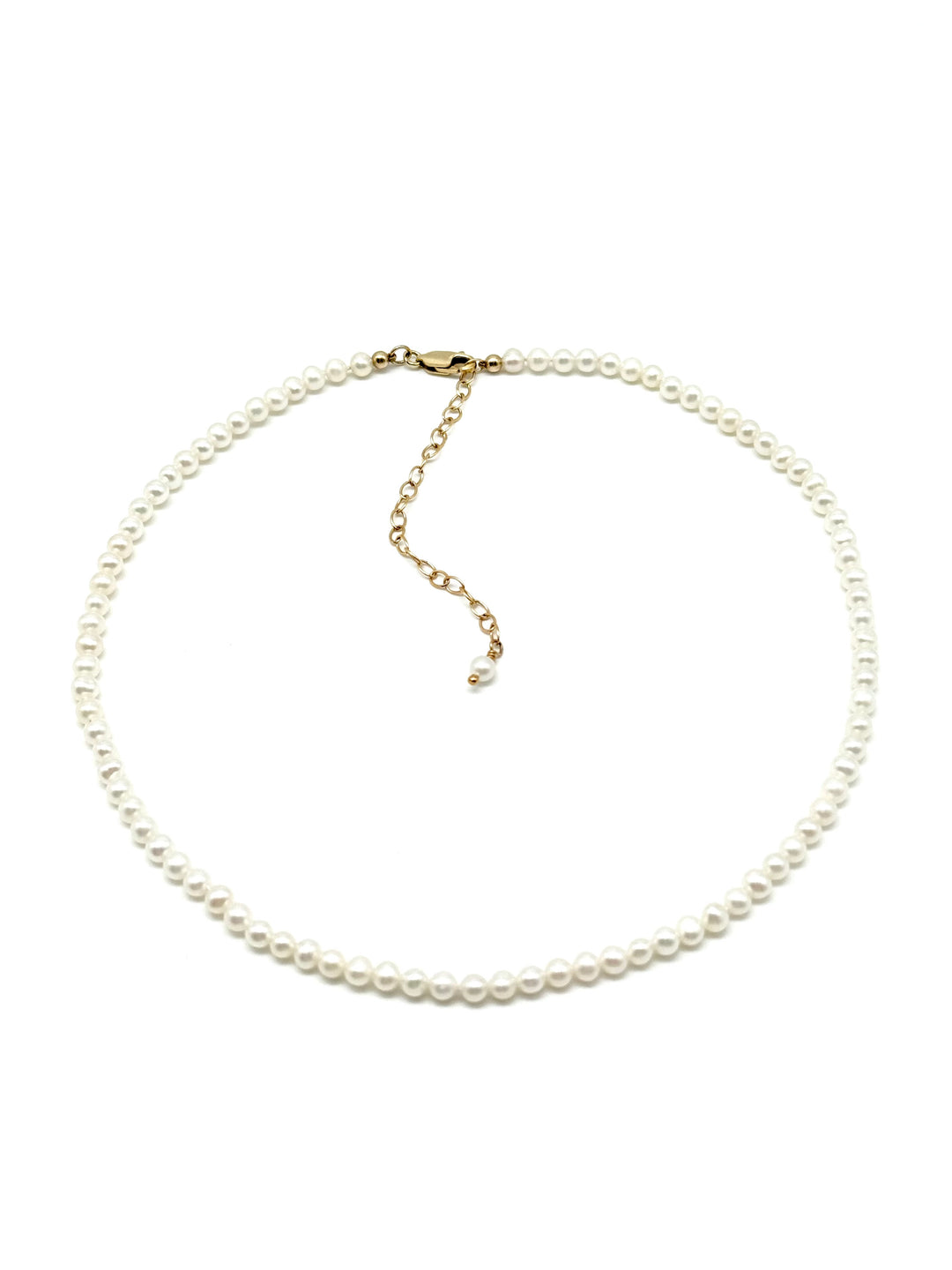 Perlen Choker mit kleinen naturweißen Süßwasserperlen 3.5–4 mm