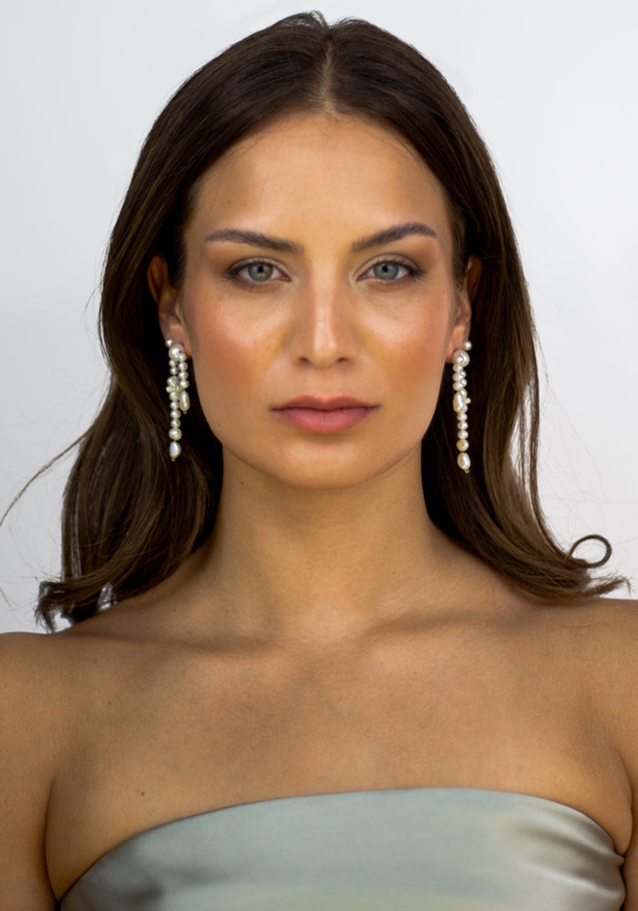  Hängende Ohrringe - Angelique Earrings - Perlenohrringe Gold - SimplyO Jewelry