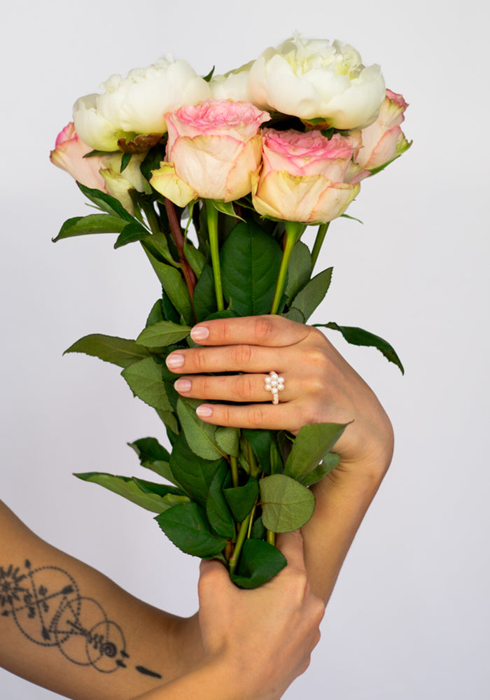 Fleur de Perle Ring - Perlenring - Blumenring - SimplyO Jewelry